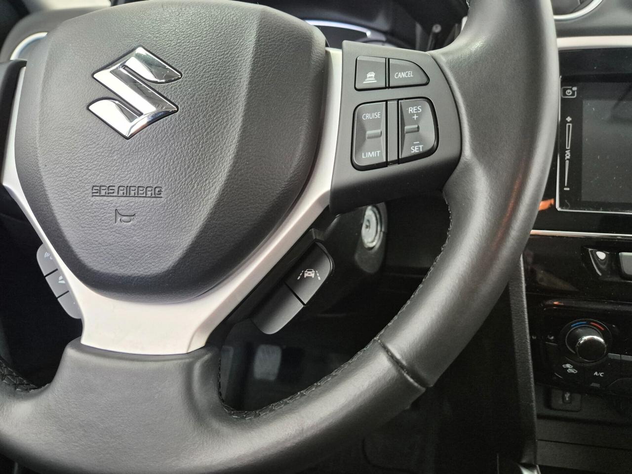 SUZUKI Vitara 1.4 Hybrid Top 2WD