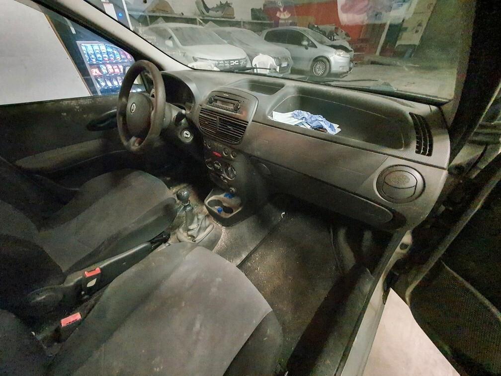 Fiat Punto 1.2 5p. Active Natural Power