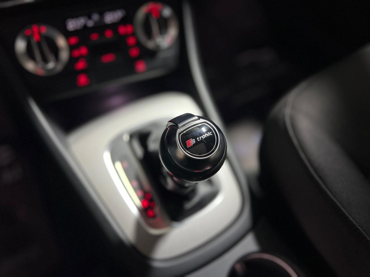 Audi Q3 2.0 TDI quattro TETTO PANORAMICO