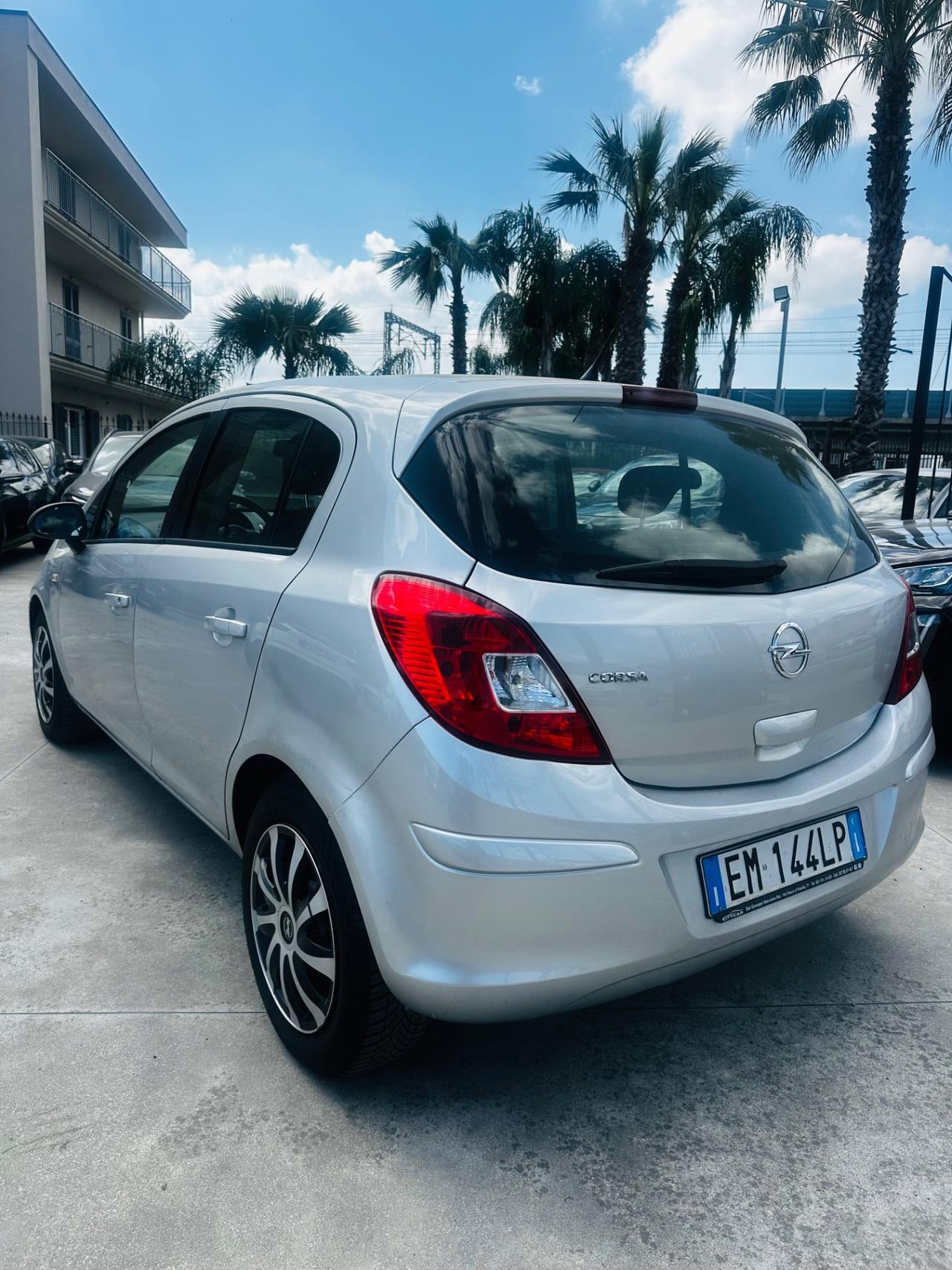 Opel Corsa 1.2 5 porte One