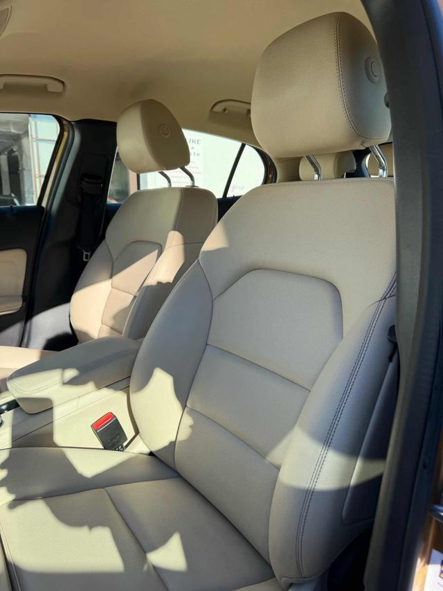 MERCEDES-BENZ GLA 180 Executive