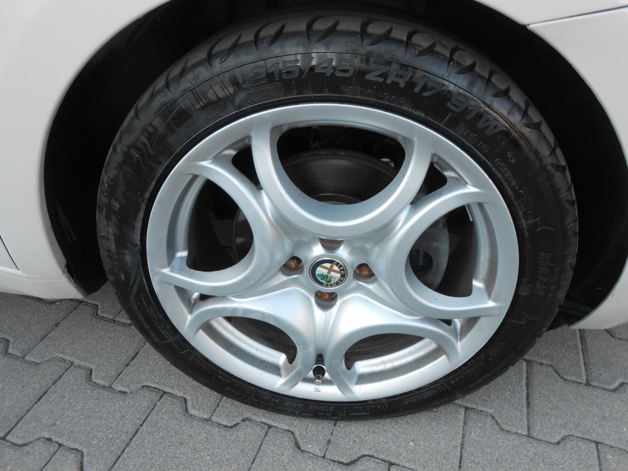 Alfa Romeo MiTo 1.3 JTDm-2 95 CV S&S Distinctive
