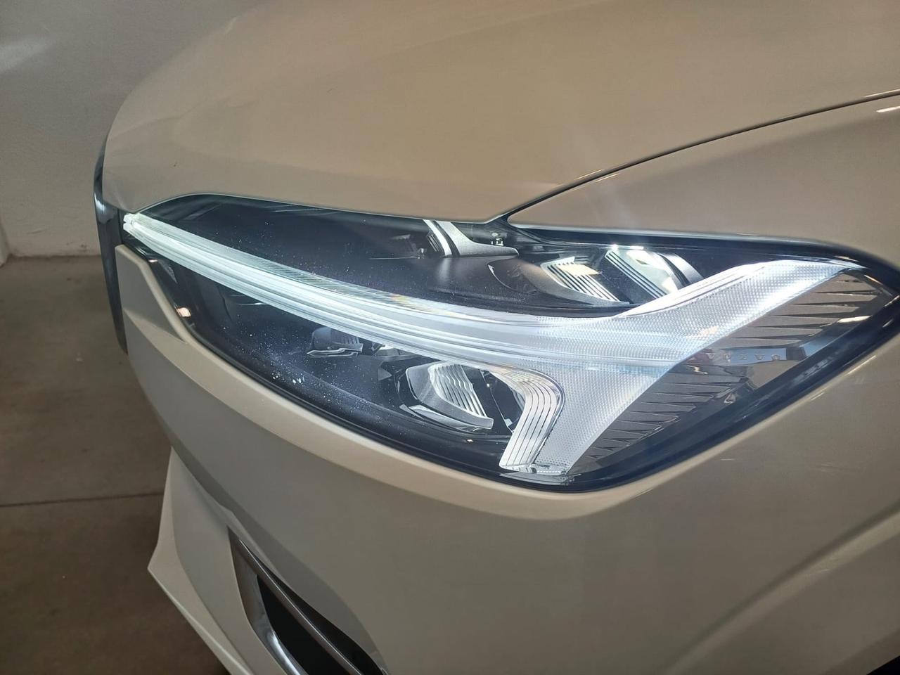 Volvo XC 60 XC60 B4 (d) AWD Geartronic Inscription