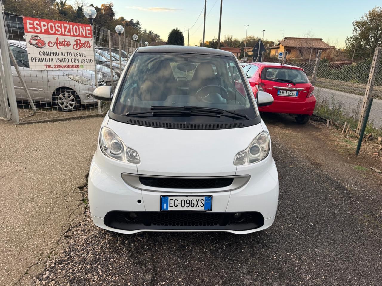 Smart ForTwo 52 kW MHD coupé White Tailor Made