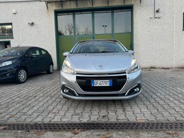 Peugeot 208 PureTech 82 5 porte Allure