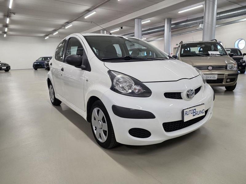Toyota Aygo Aygo 1.0 12V VVT-i 5 porte Now Connect