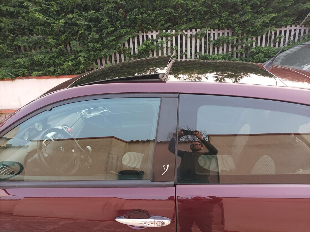 Lancia Ypsilon 1.3 MJT 90 CV Oro Bianco