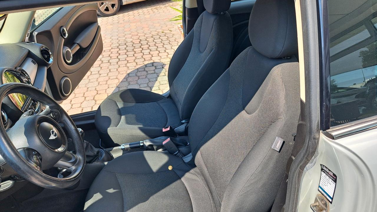 Mini 1.6 16V Cooper D