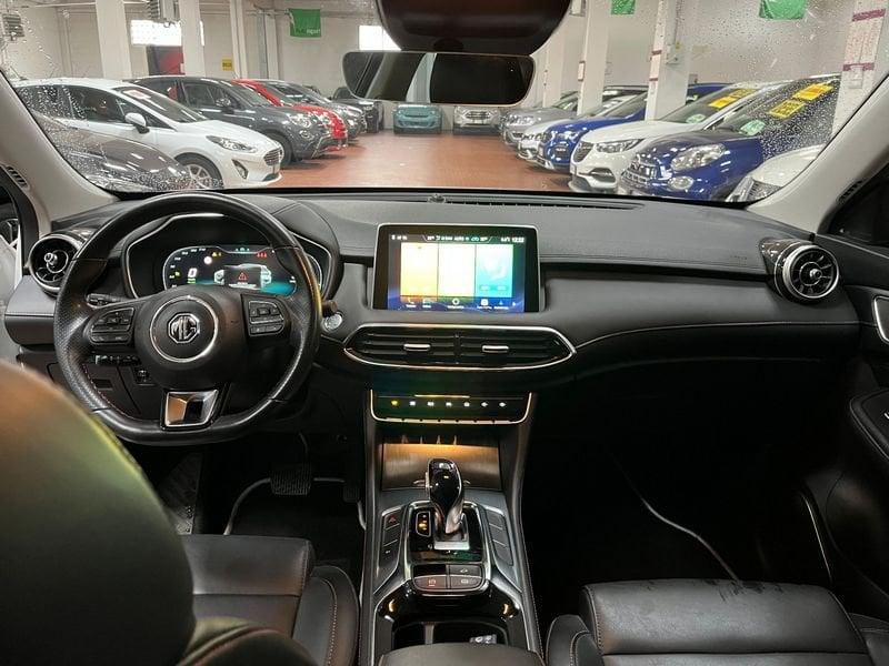 MG EHS Plug-in Hybrid Luxury