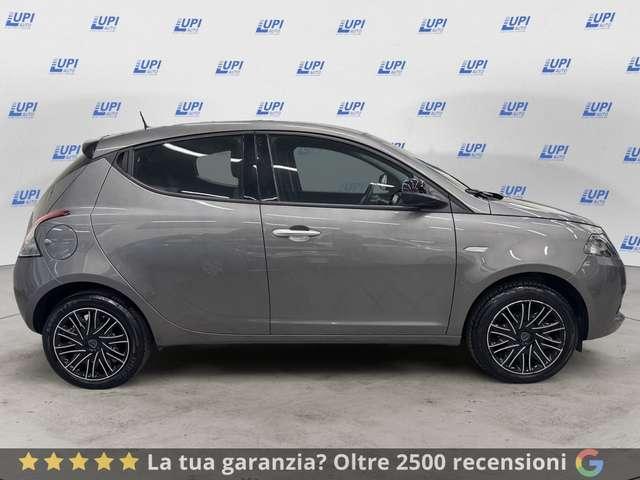 Lancia Ypsilon Ypsilon 1.0 firefly hybrid Oro s&s 70cv