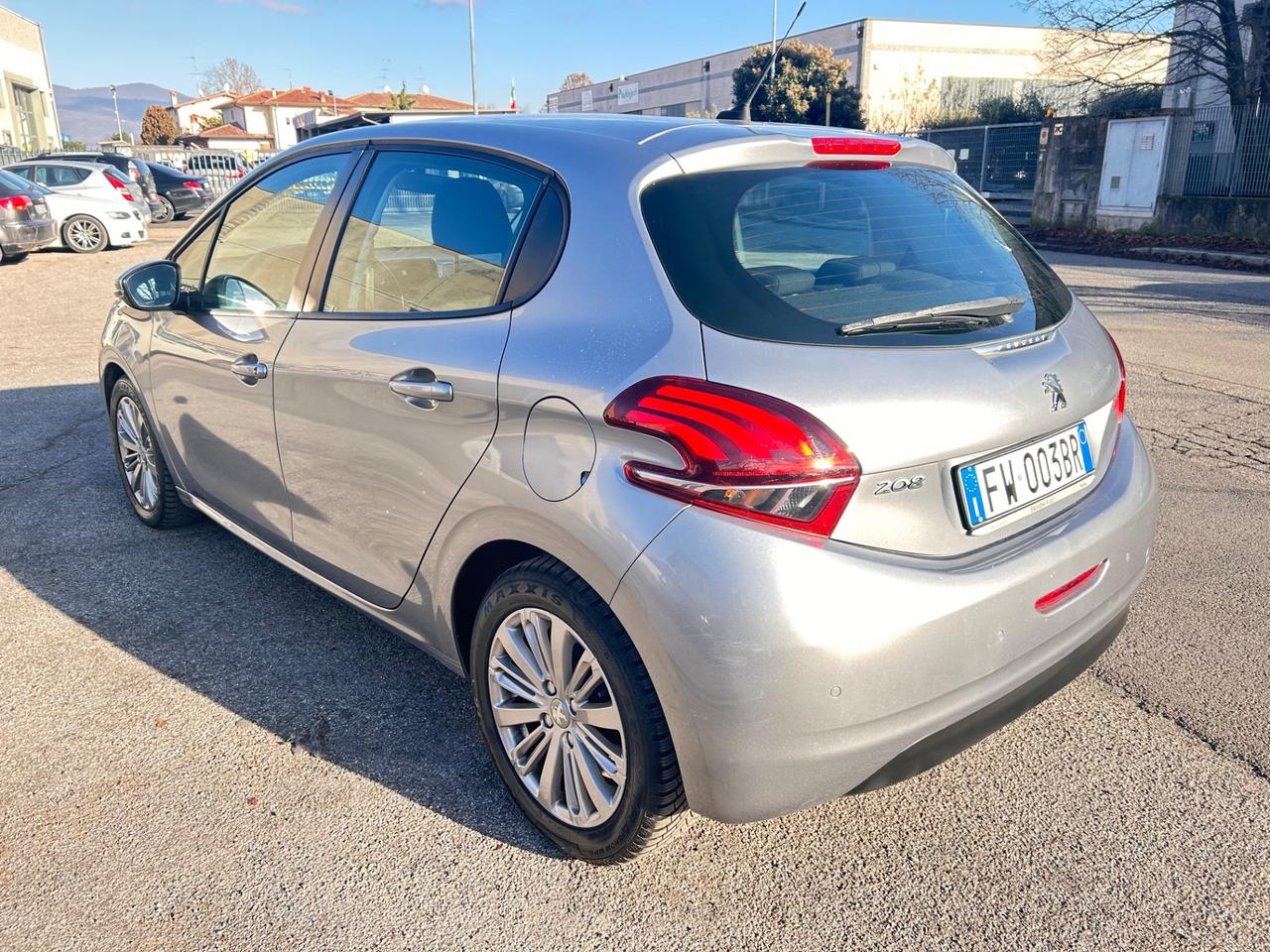 Peugeot 208 1200 ALLURE neopatentati 90000 km