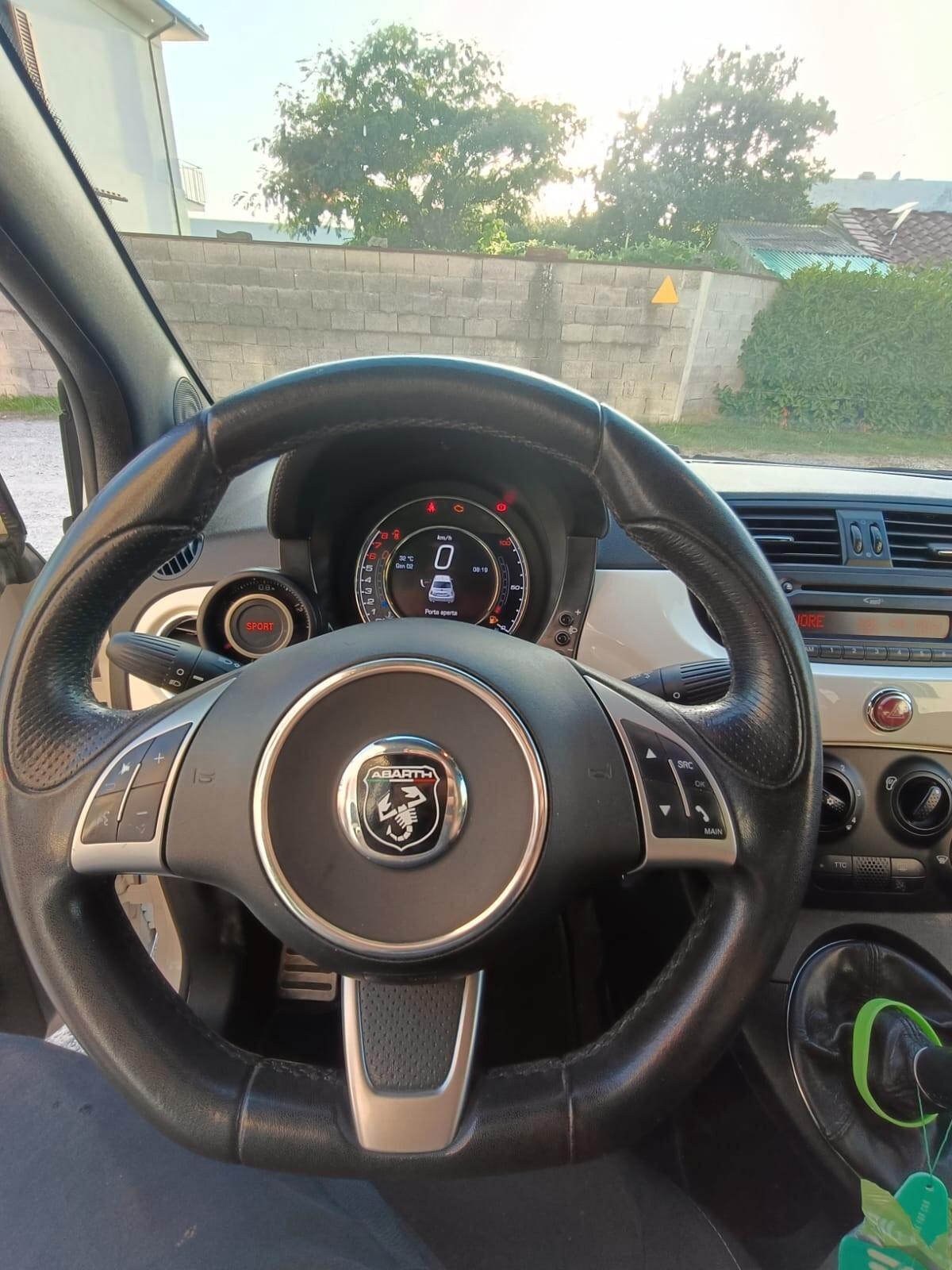 Abarth 595 C 1.4 Turbo T-Jet 140 CV