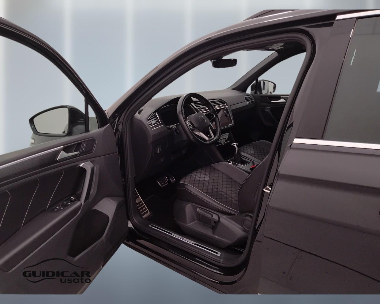 VOLKSWAGEN Tiguan II 2021 - Tiguan 2.0 tdi R-Line 150cv dsg