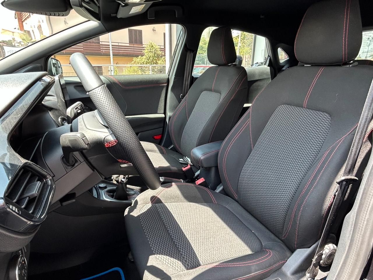 Ford Puma 1.0 EcoBoost Hybrid 125 CV ST-Line 2023 - 5000 km !