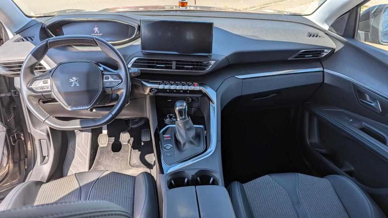 Peugeot 3008 BlueHDi 130 S&S Allure