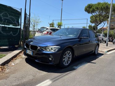Bmw 318d Touring Business aut. Navi Professional Fari Xeno