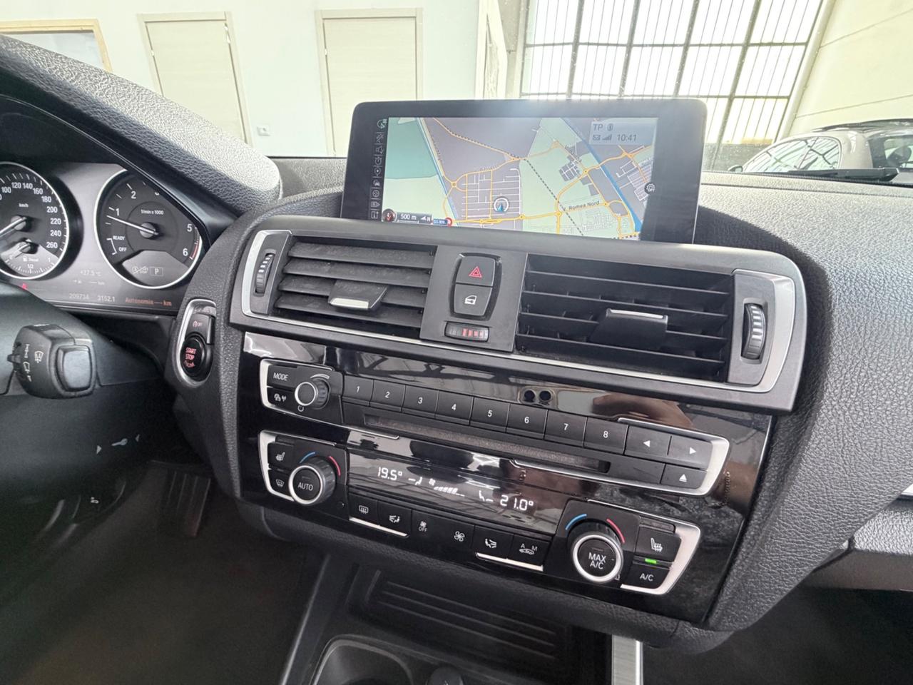 BMW 218d 150CV Cabrio Luxury EURO6 NEOPATENTATI