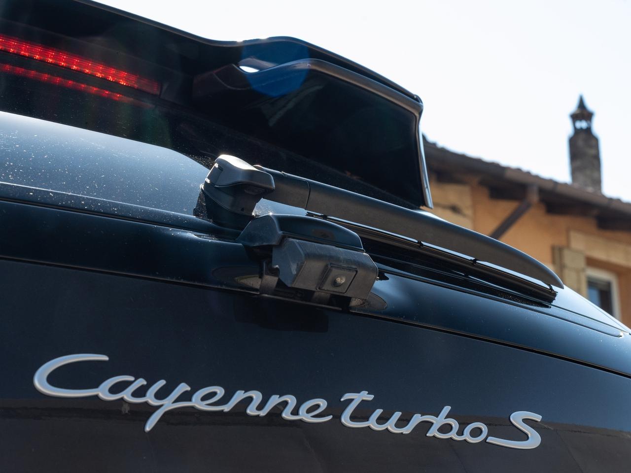 Porsche Cayenne 4.8 Turbo S