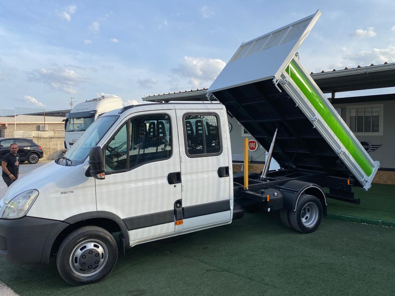 Iveco Daily 35C15 Posti 7 Ribaltabile Trilaterale