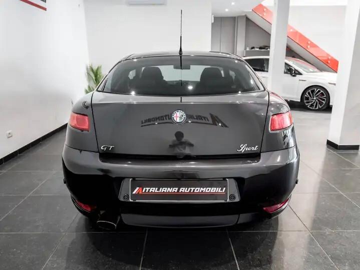 Alfa Romeo GT 1.8 16V TS Distinctive