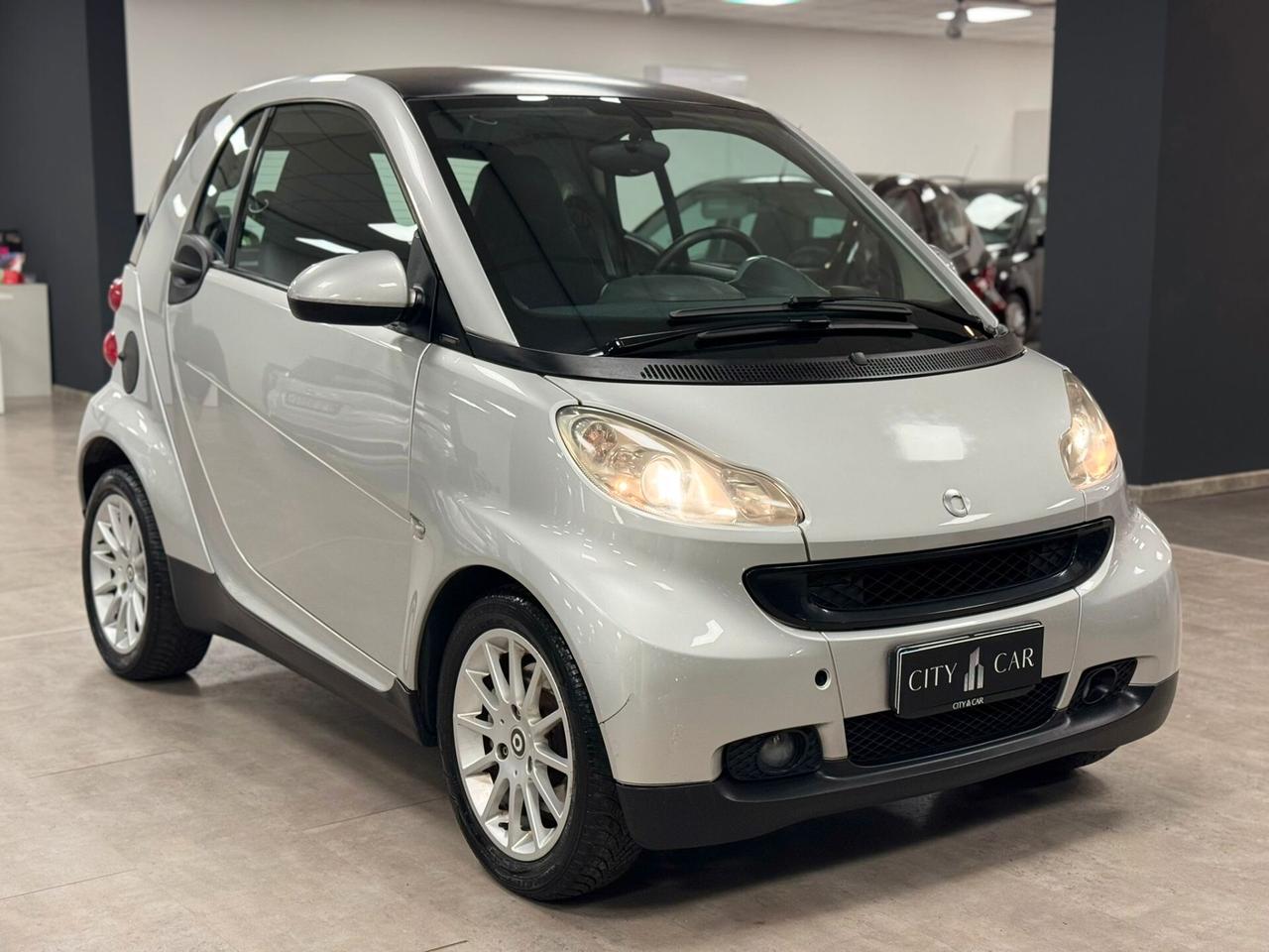 Smart ForTwo 1000 62 kW coupé passion