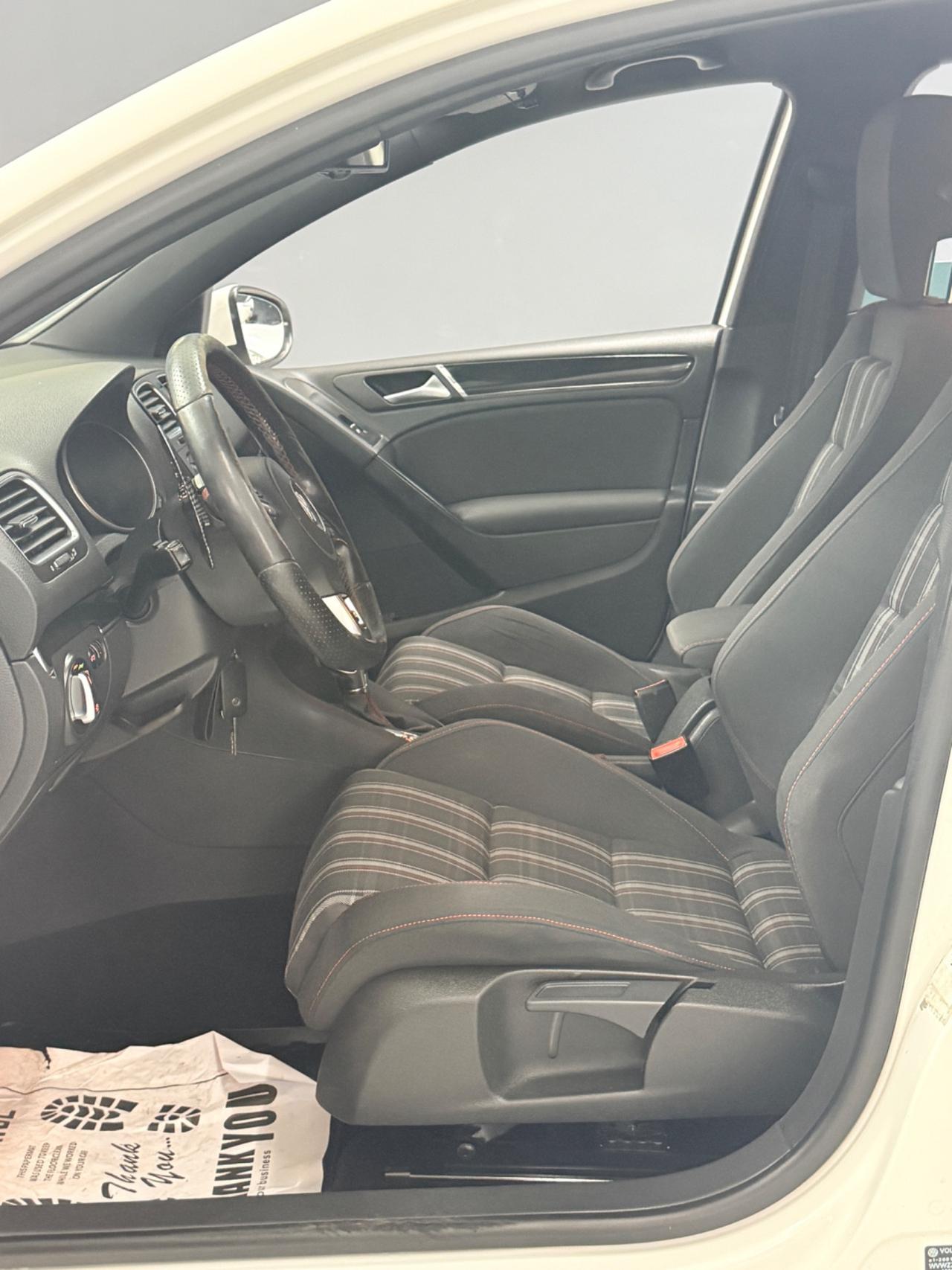 Volkswagen Golf GTI 2.0 TSI DSG 5p.