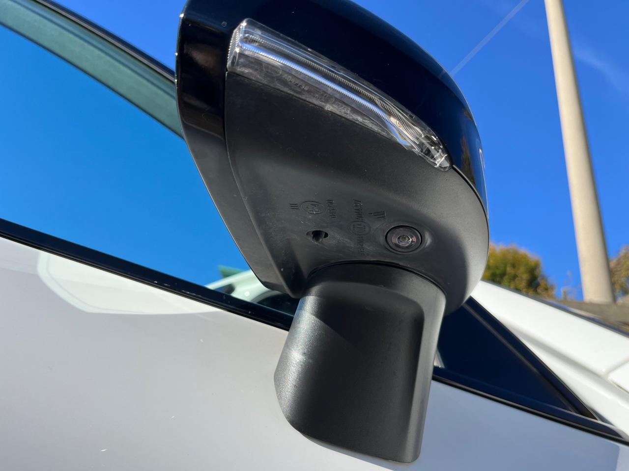 Volvo XC 60 XC60 T6 Recharge Plug-in Hybrid AWD R-design