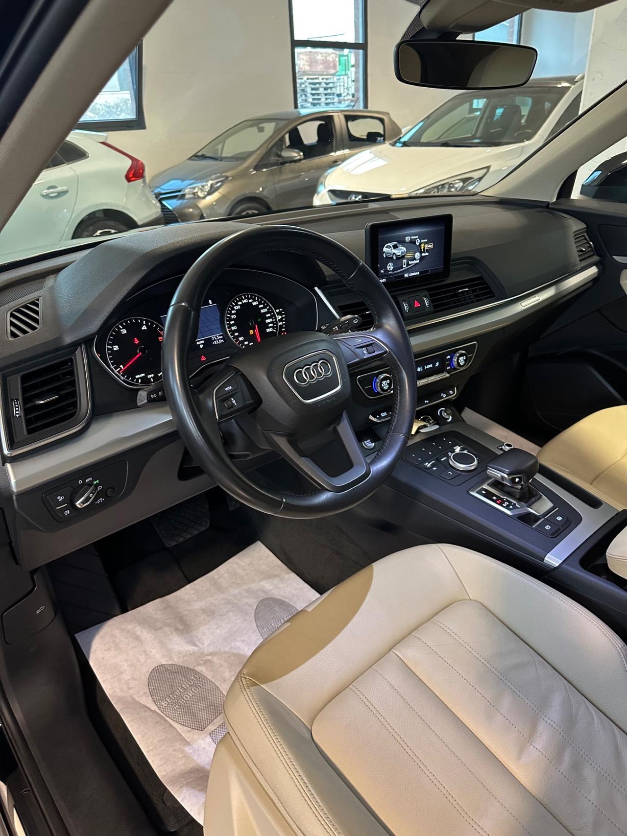 Audi Q5 40 TDI quattro S tronic Business Sport
