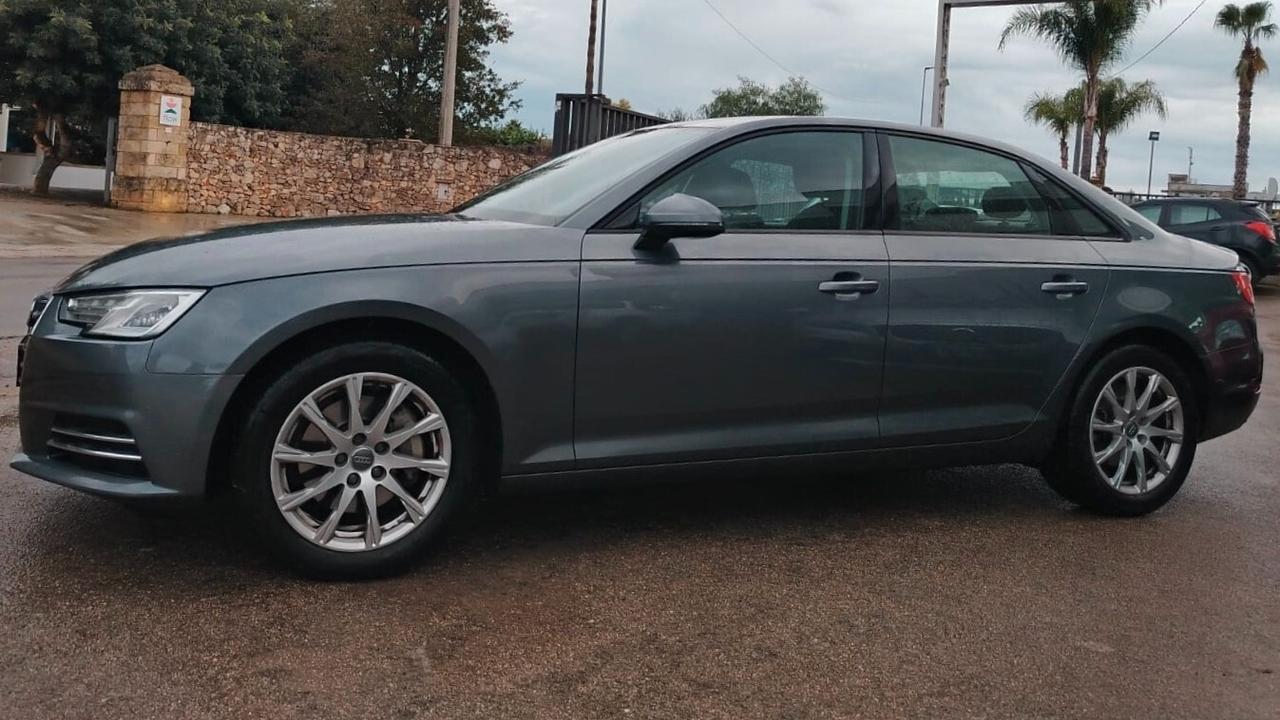 Audi A4 2.0 tdi Sport 190cv S-tronic