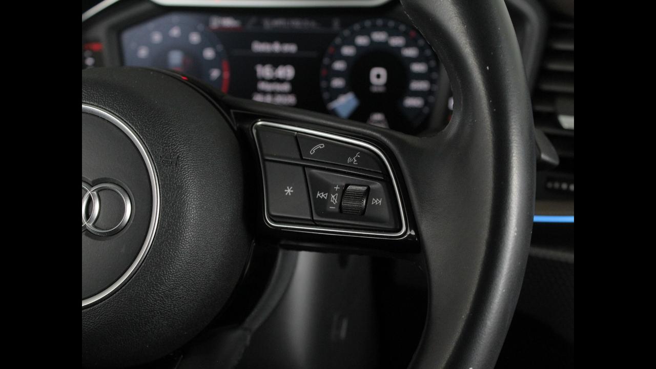 AUDI A1 II 2019 Sportback - A1 Sportback 25 1.0 tfsi Admired s-tr