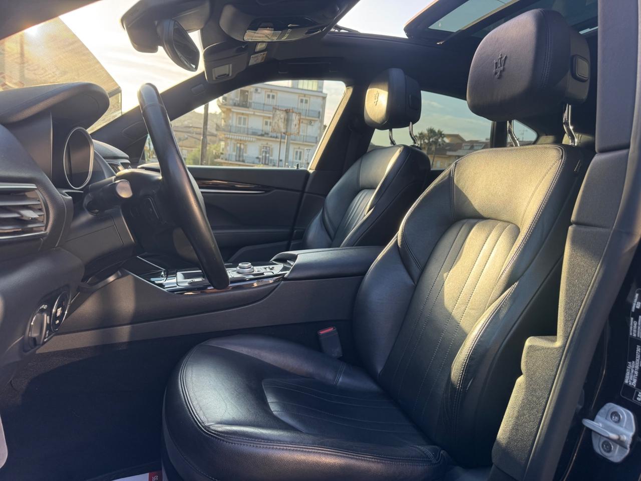 MASERATI LEVANTE 3.0 D V6 275 GRANLUSSO TETTO FULL
