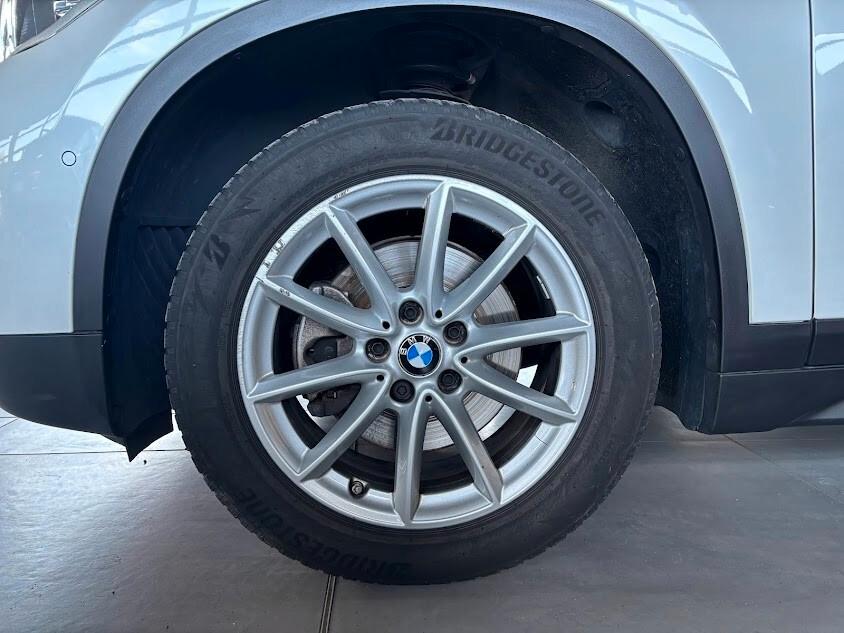 Bmw X1 sDrive18i Advantage 136CV