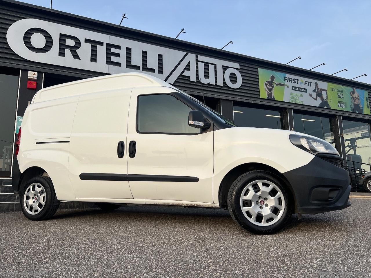 Doblò 1.6 MJT 105 PL-TA Cargo MaxiXL Bus