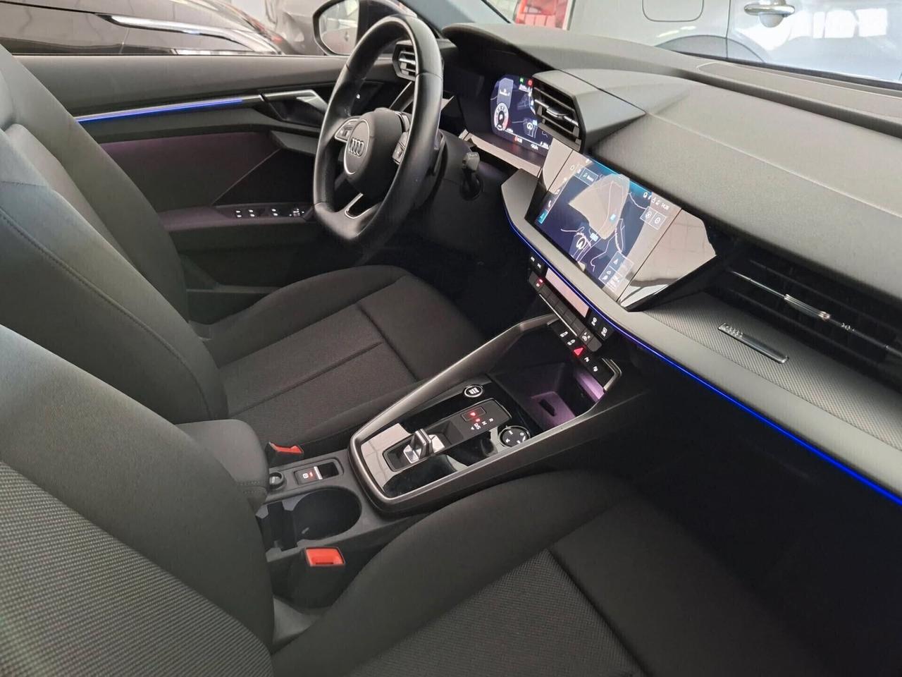Audi A3 SPB 35 TFSI S line edition Fari full led