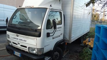 Nissan cabstar sponda idraulica