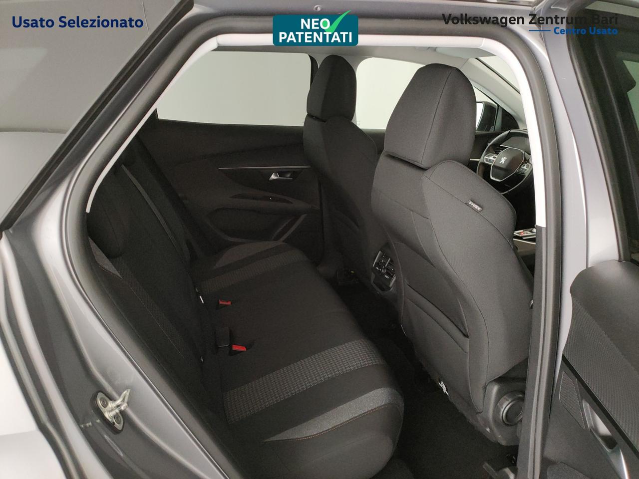 Peugeot 3008 1.5 bluehdi active s&s 130cv eat8