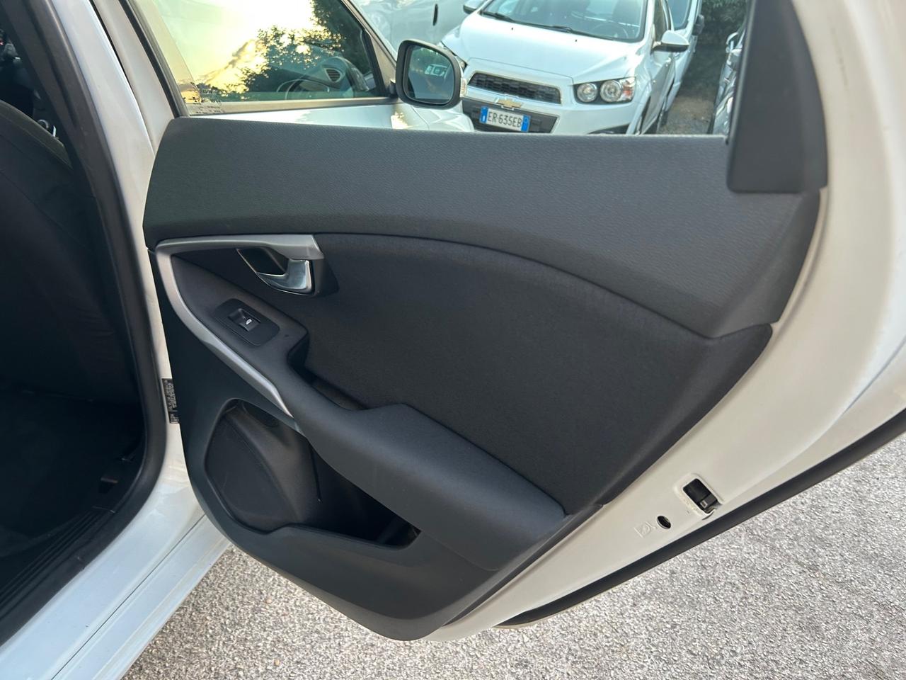 Volvo V40 D2 1.6 Diesel