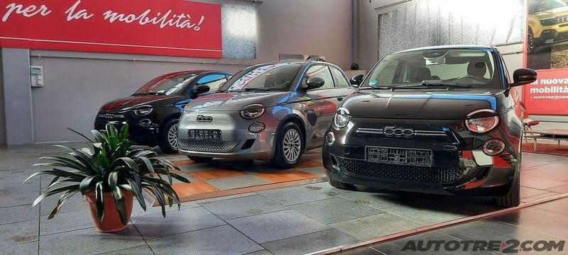 FIAT 500 500e Berlina 23,8 kWh Action
