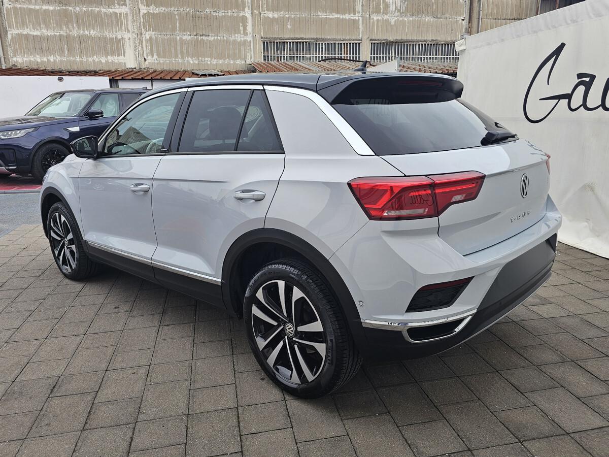 Volkswagen T-Roc 1.6 TDI SCR Business BlueMotion Tech. IQ LIGHT