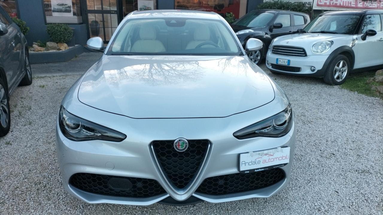 Alfa Romeo Giulia 2.0 Turbo 280 CV AT8 AWD Q4 Veloce **KM35000**