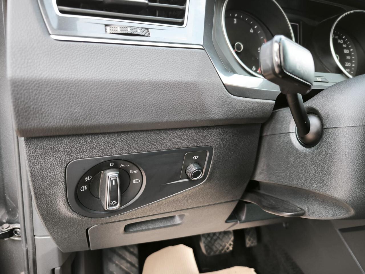 Volkswagen Tiguan 2.0 TDI SCR DSG Business BlueMotion Technology