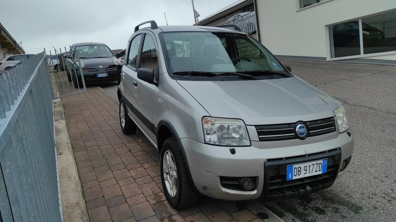 FIAT PANDA 1.2 BENZINA 4X4 CLIMBING 4WD