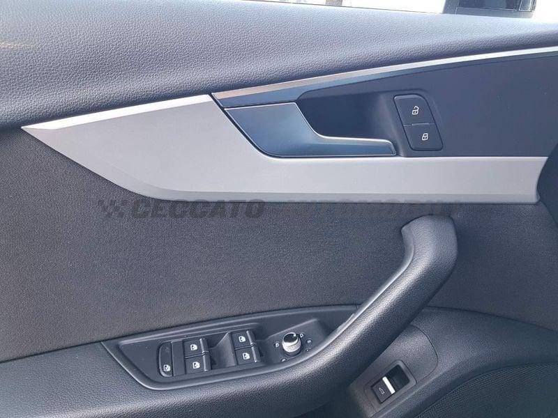 Audi A4 A4 Avant 30 2.0 tdi mhev Business Advanced 136cv s-tronic