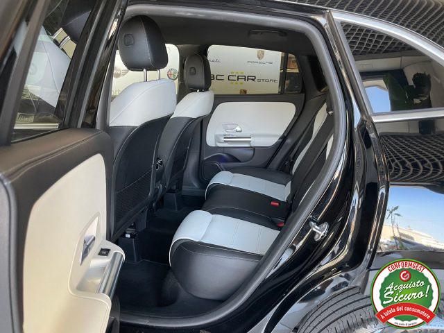 MERCEDES-BENZ GLA 200 d Auto Premium AMG *PACK LUCI*PELLE