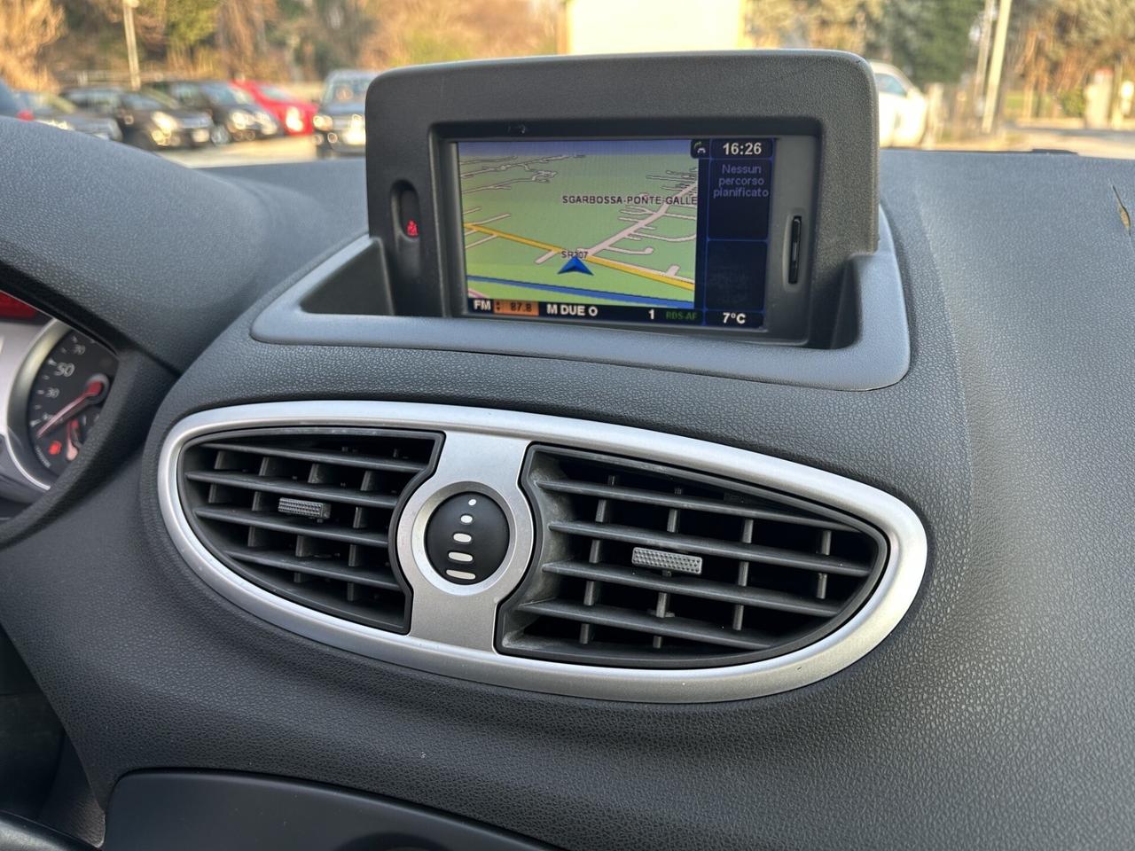 RENAULT CLIO 1.2 75CV GPL UNICO PROP. NEOPATENTATI