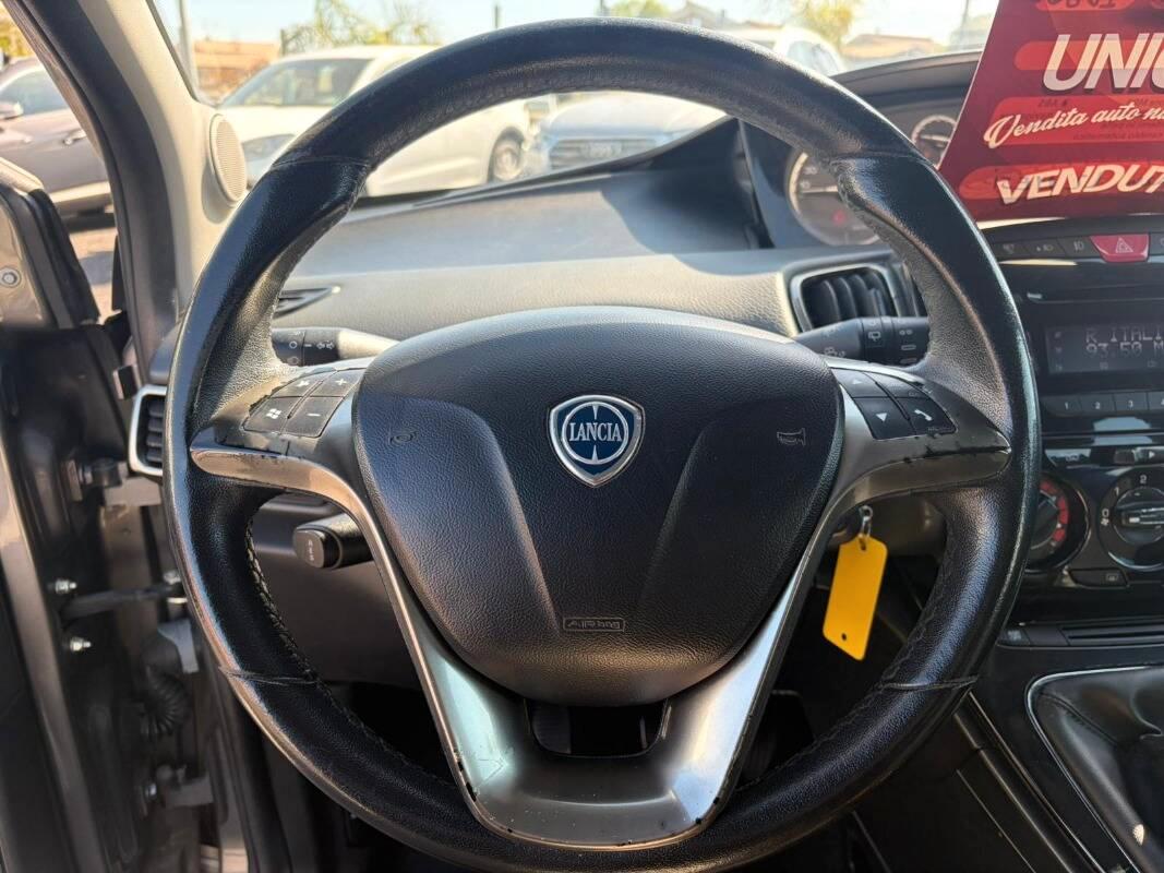 Lancia Ypsilon 1.3 mjt Platinum s&s 95cv