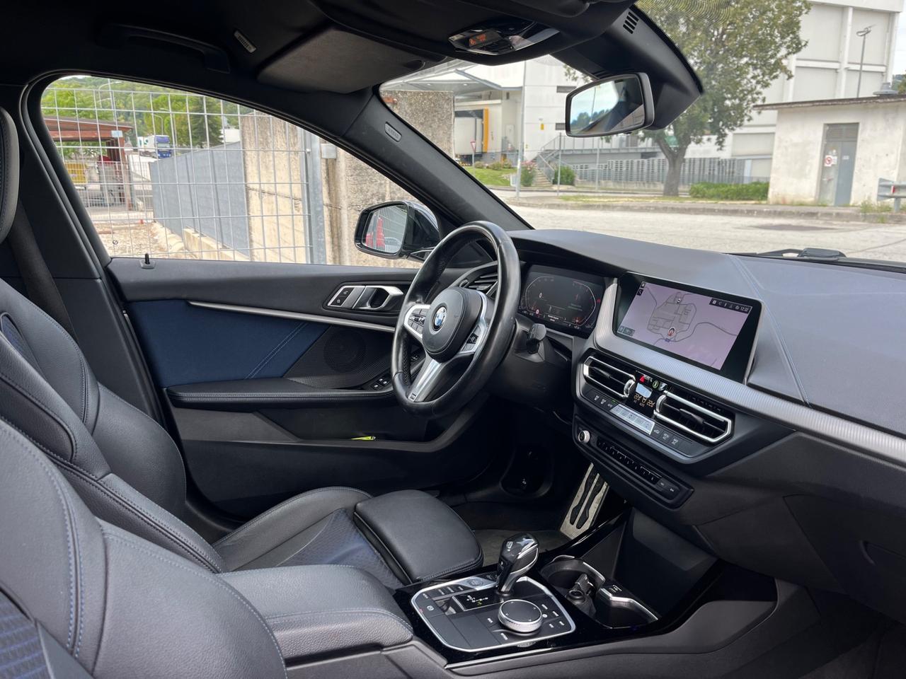 Bmw 116 116d 5p. Msport