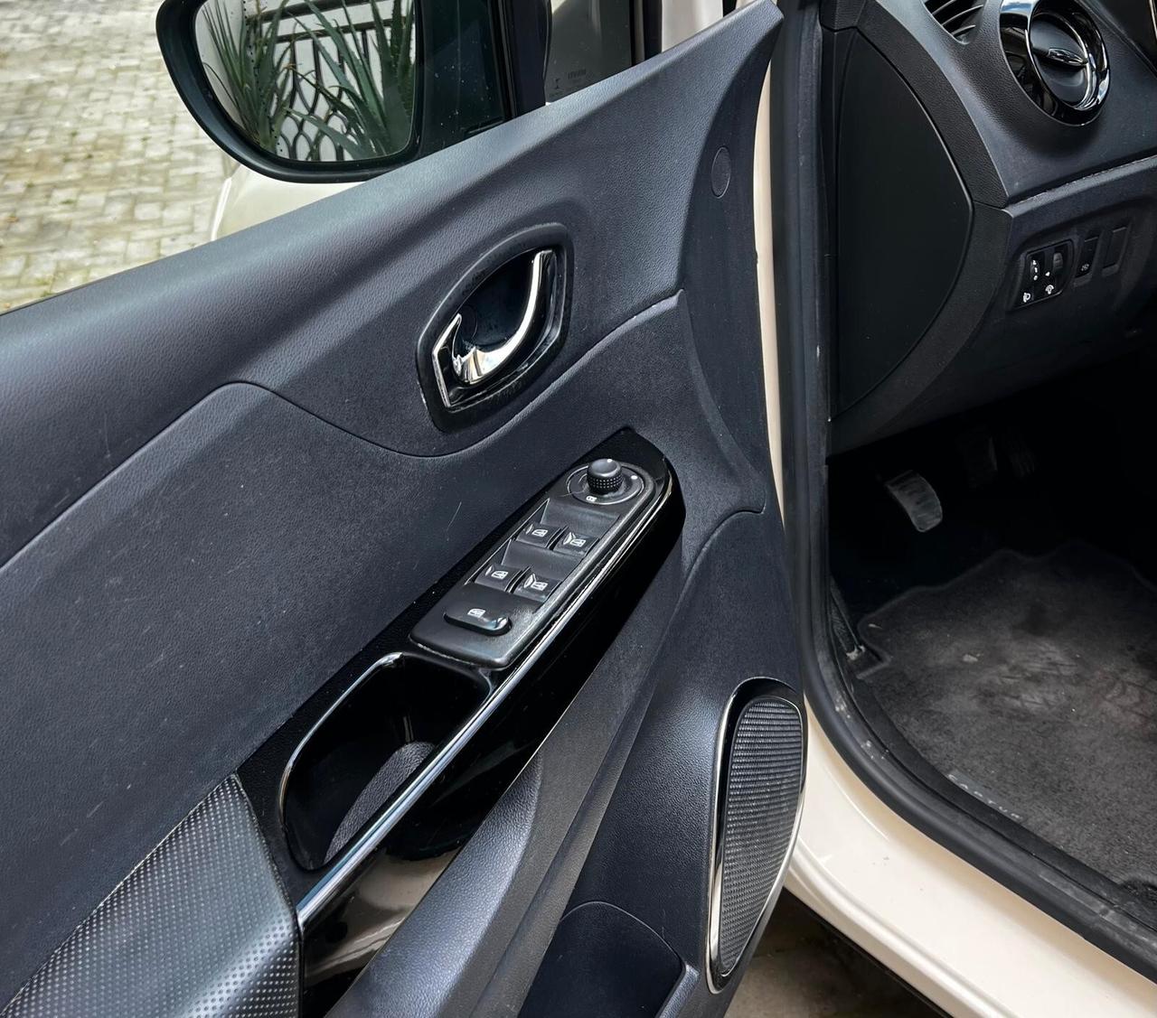 Renault Captur dCi 8V 90 CV EDC Start&Stop Energy Hypnotic