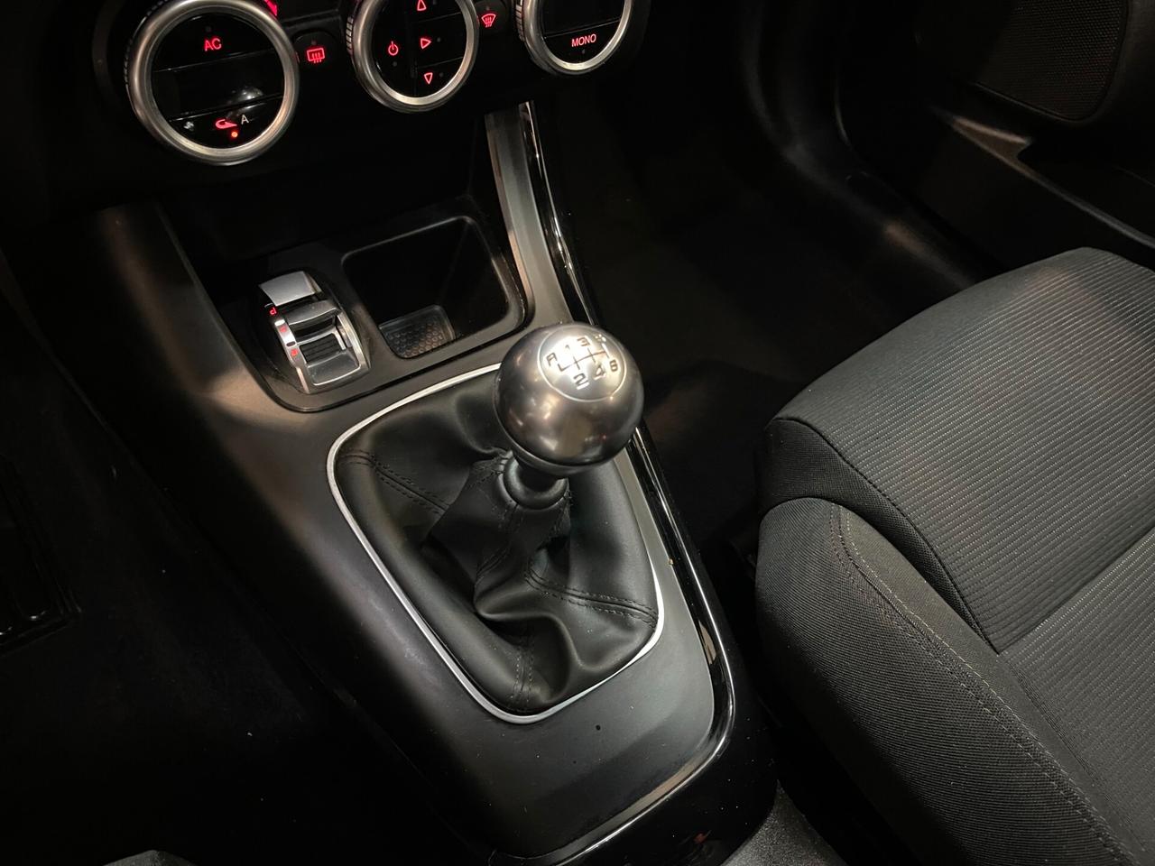 Alfa Romeo Giulietta 1.6 JTDm-2 105 CV Distinctive