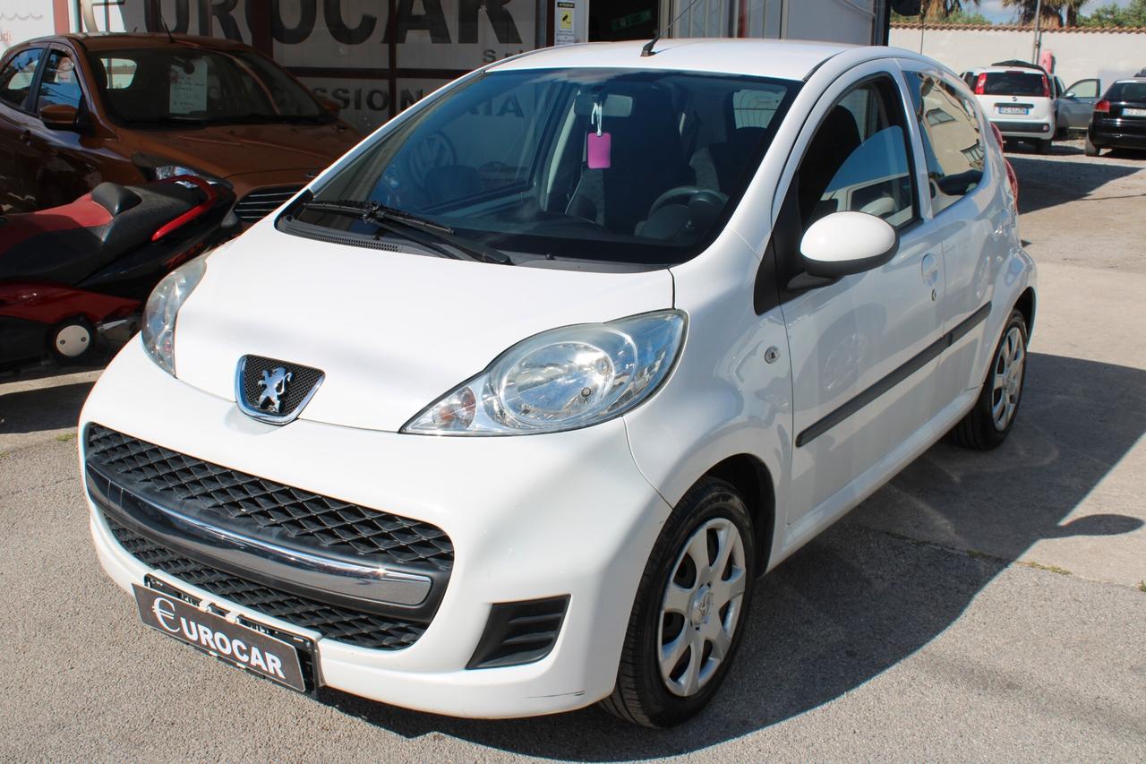 Peugeot 107 1.0 68CV 5p. Plaisir